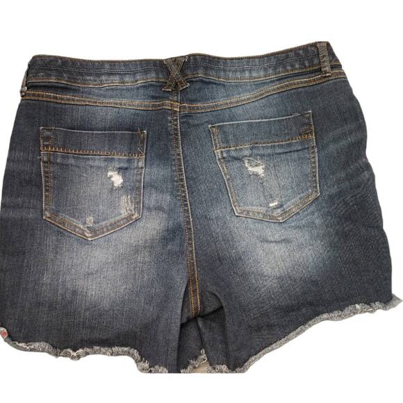 Signature Studio Denim Jean Shorts Distressed Red White Blue Threading Sz 10 - Picture 4 of 4